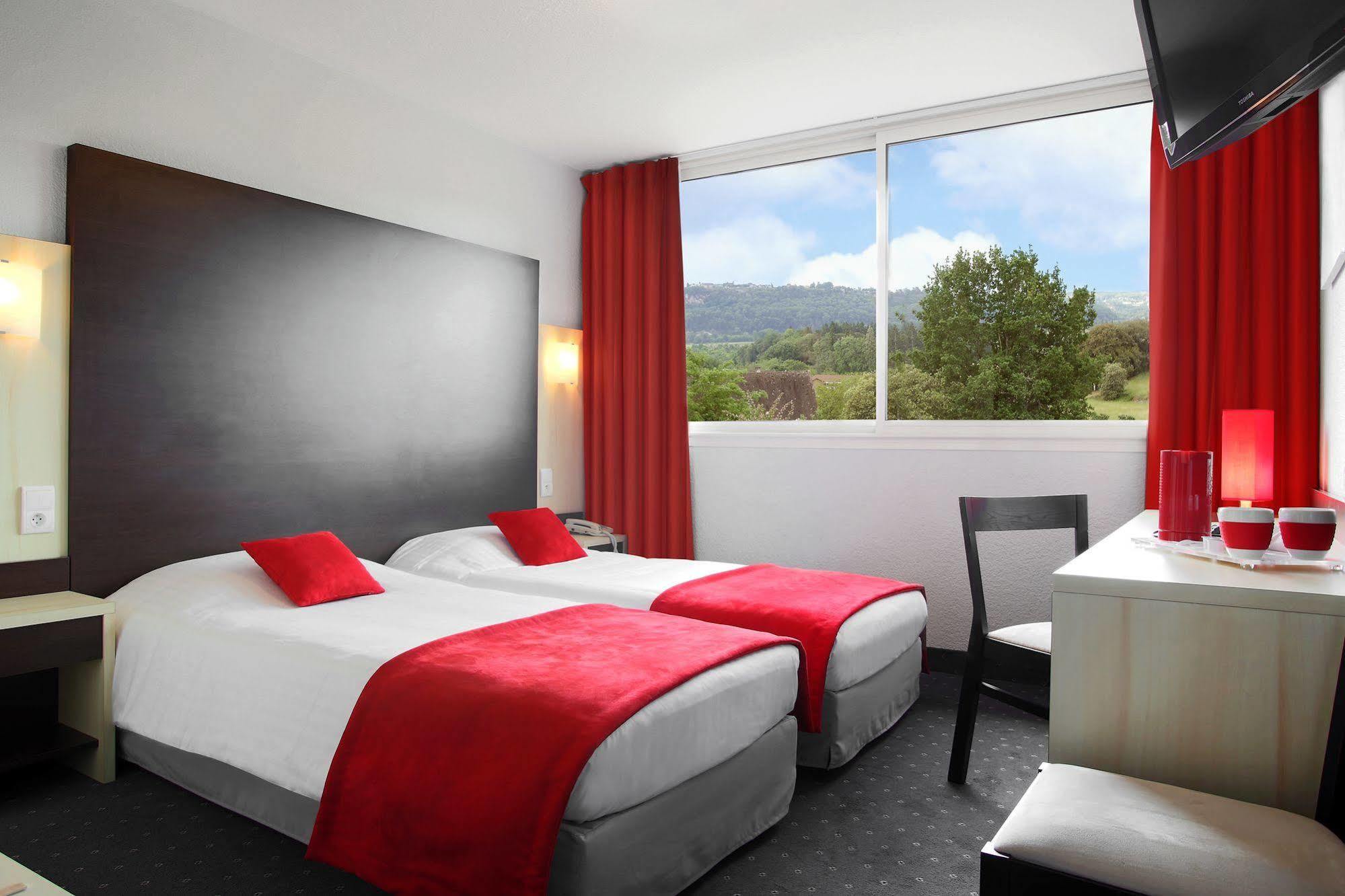 Hotel Le Clos Roussillon Pres De Sarlat Витрак Екстериор снимка