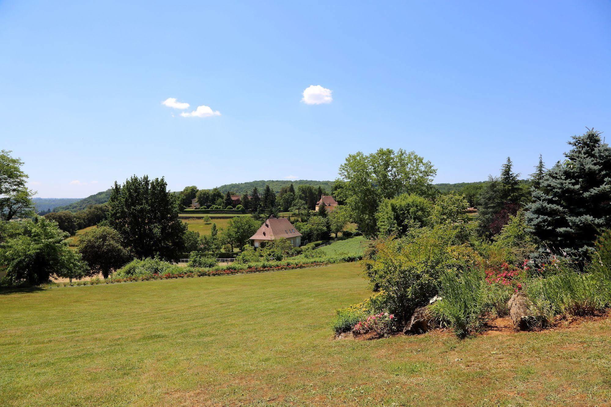 Hotel Le Clos Roussillon Pres De Sarlat Витрак Екстериор снимка